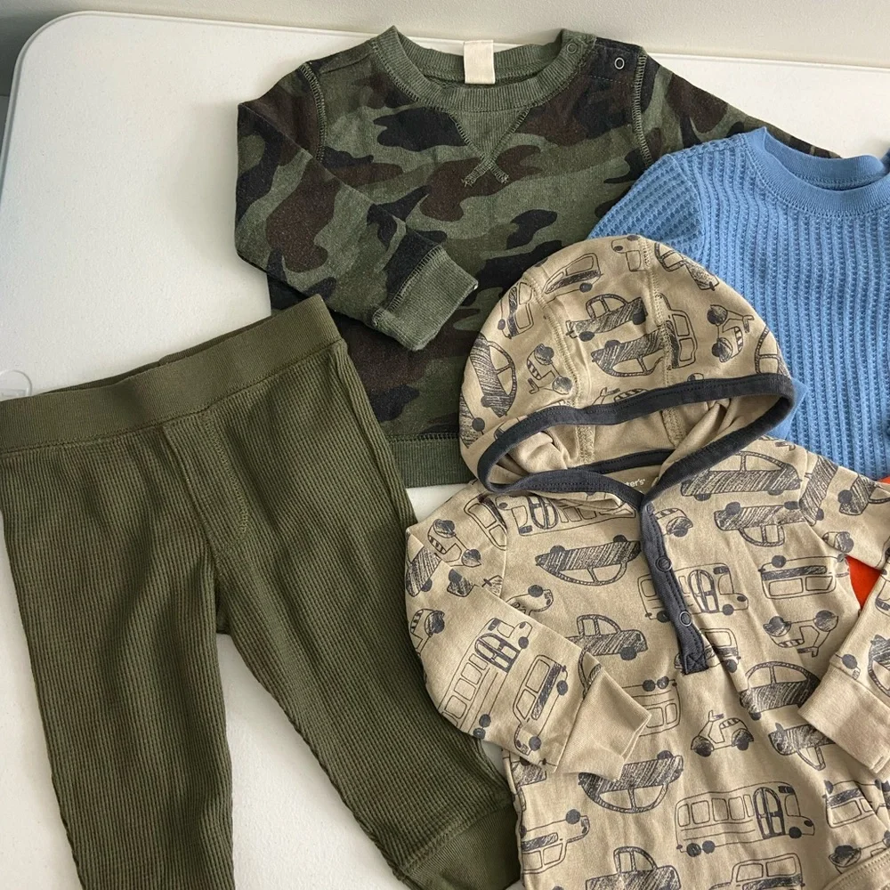 EUC Baby boy’s clothing bundle pajamas long sleeve casual 12 months 12-18 months